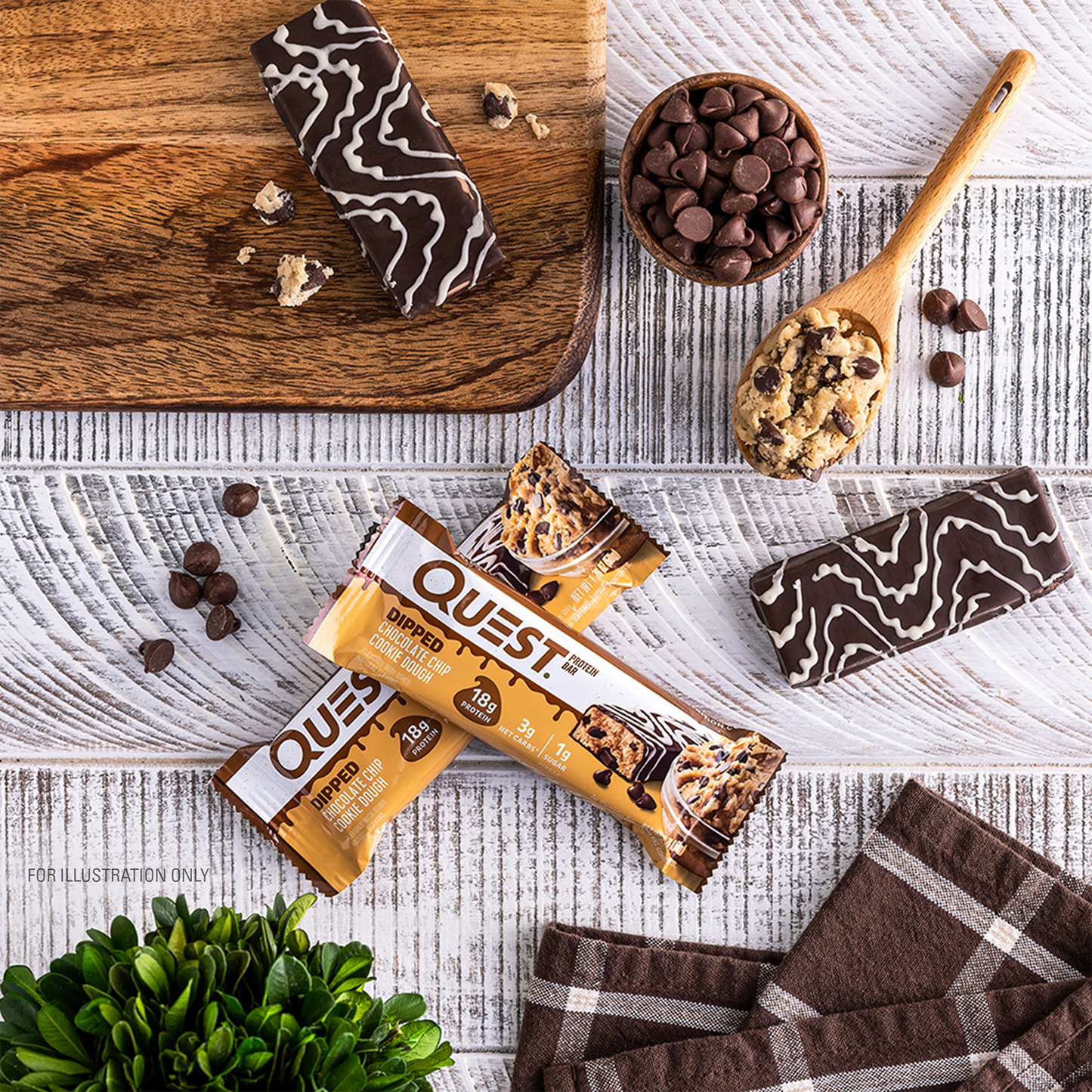 dipped-chocolate-chip-cookie-dough-protein-bar-o7 qst-012268_dipped-chocolate-chip-cookie-dough-protein-bar_7.png